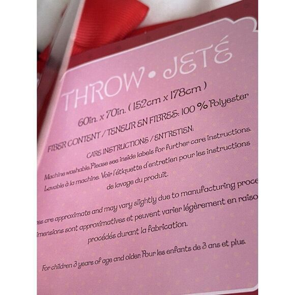 Strawberry Shortcake 60 X 70” Soft Plush Soft Throw Blanket Pink Red Face NEW - Picture 7 of 14